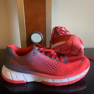 Red and Grey Hoka Size 5 Tennis Shoes |BRAND NEW|